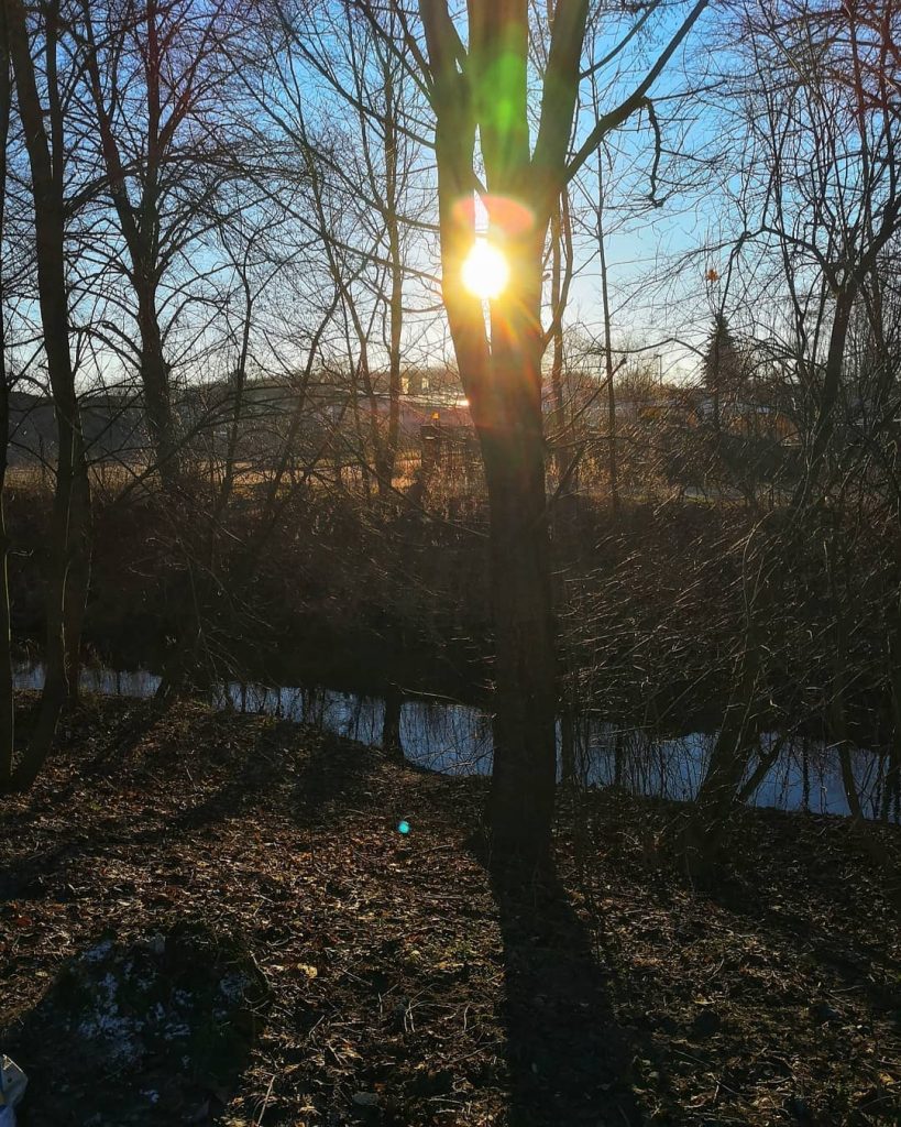 What a beautiful day #the_mobile_gallery #bnesimppl #pic #picoftheday #photo #photooftheday #autumn #winter #wintersun #travelgram&hellip;