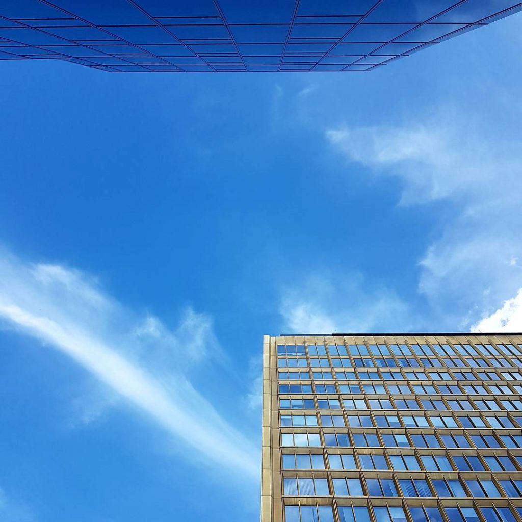 #berlin #axelspringer #axelspringerhaus #axelspringerhochhaus #culture #city #happy #travel #reisen #holiday #architecturephotography #architectureporn #architecture #skyline&hellip;