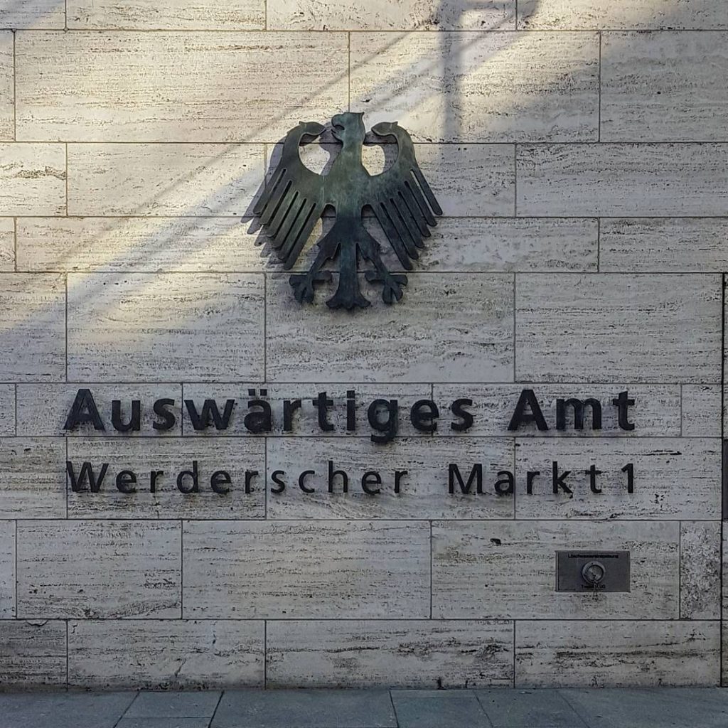 Unterwegs im Auswärtigen Amt #berlin #auswärtigesamt #auswärtigesamtberlin #diplomat #diolomats #denkmalschutz #unesco #symposium #architecturephotography #architektur…