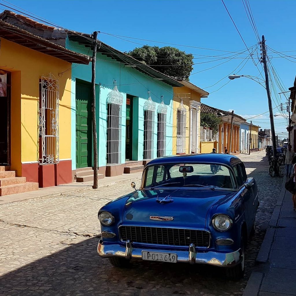 #kuba #cuba #trinidad #urlaub #travel #holiday #sun #city #travelphotography #trip #oldcars #oldtimer #colourful #architecture…