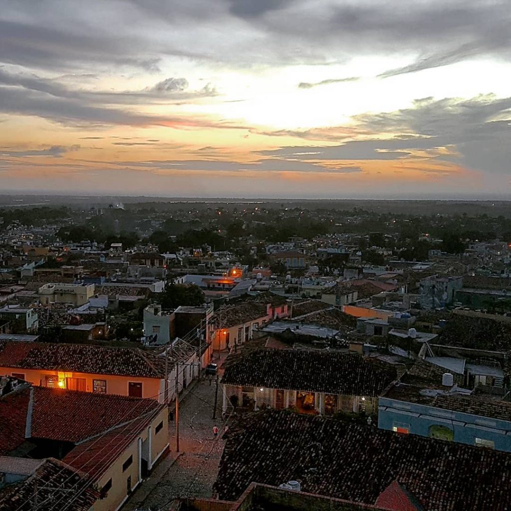 Good Night in Trinidad #kuba #cuba #trinidad #urlaub #travel #holiday #sun #city #enjoyyourlife #travelphotography …