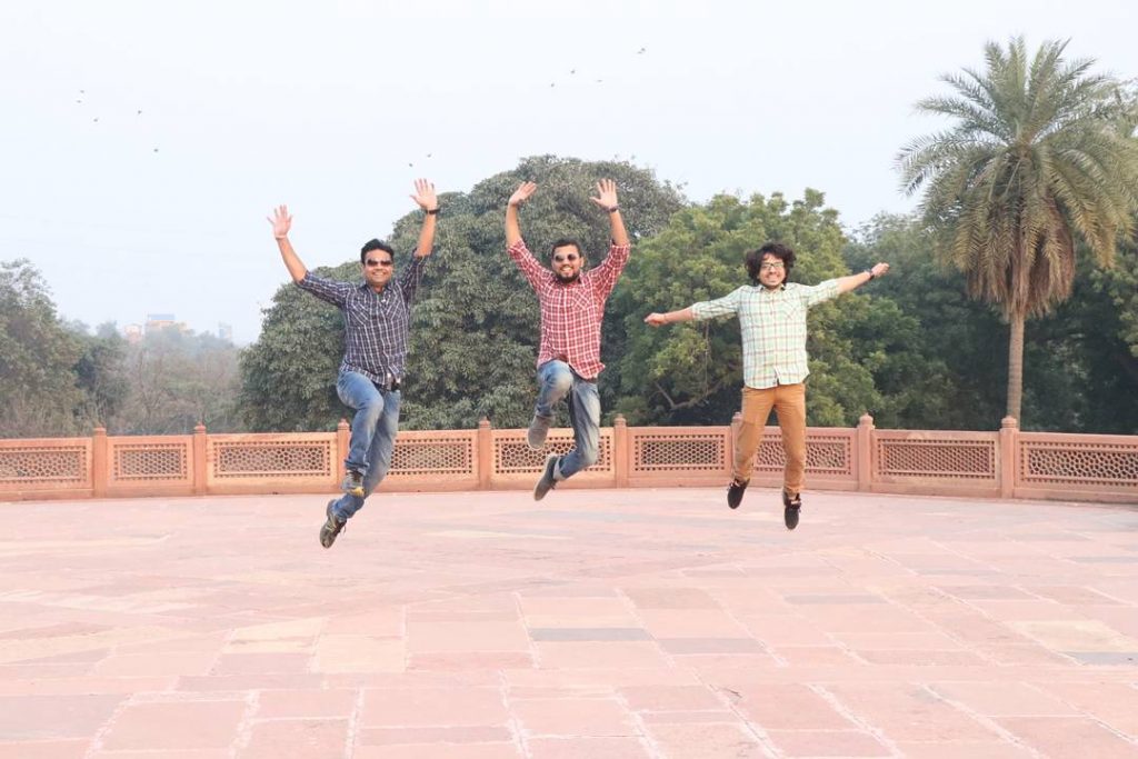 Up up in the air PC @focal_ab #friends #delhi #jump #carefree #goodtimes #partypeople #canon80d…