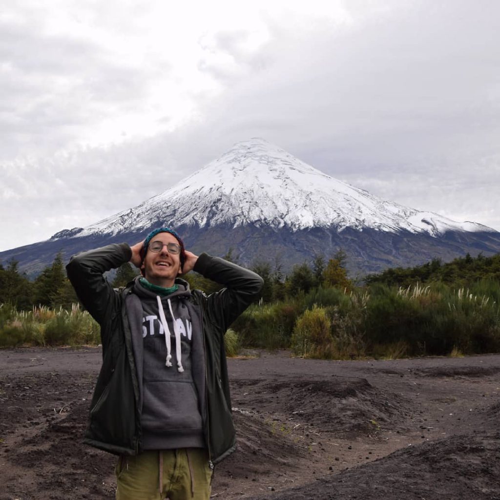 Bajo el Volcán – Love of Lesbian By @elenna310 mejor compañera de viaje y…