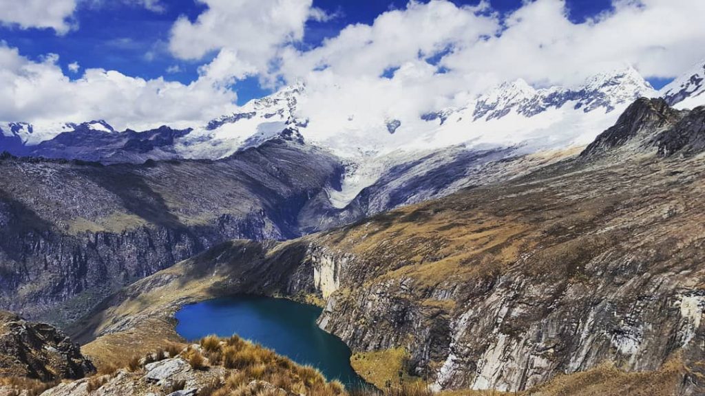 Quelques photos du splendide trek Santa Cruz. 4 jours de marche avec un peu…