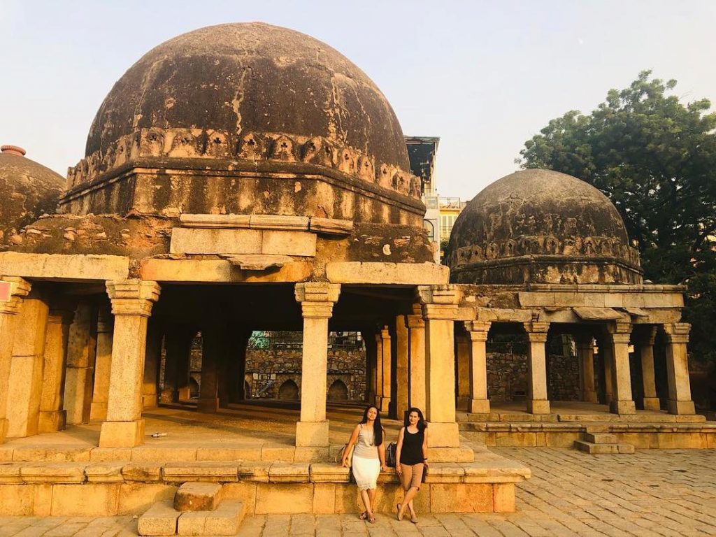 Madrasah at Hauz Khas built by Allaudin Khalji in 13th century . #hauzkhas #hauzkhasvillage&hellip;