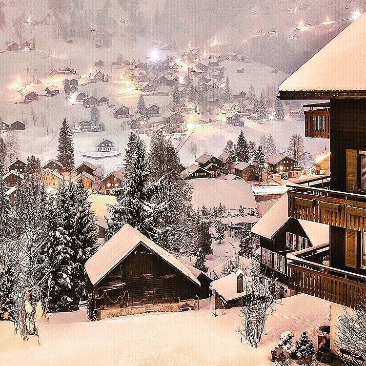 Who wants to enjoy this lovely night in Grindelwald, Switzerland? ???????? . . .&hellip;