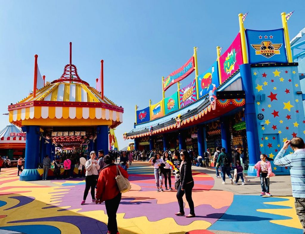 Play time! . . . 17/01/19 #oceanparkhongkong #photooftheday #travelphotography #happiness #travelbug #jvtravels #bnesimppl