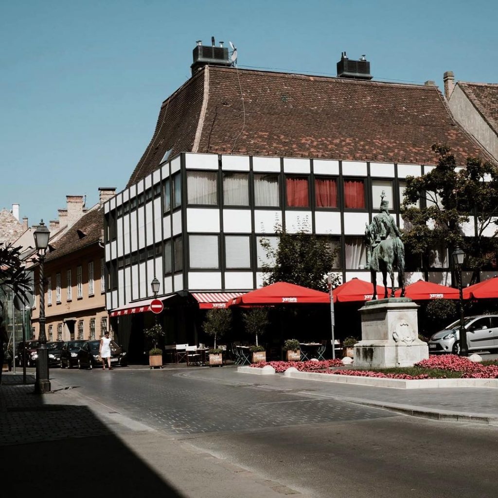 Travel Budapest, Hungary ???????? Places: Hungarian Parliament Building Vajdahunyad Heroes Square #travels #budapest #hungary&hellip;