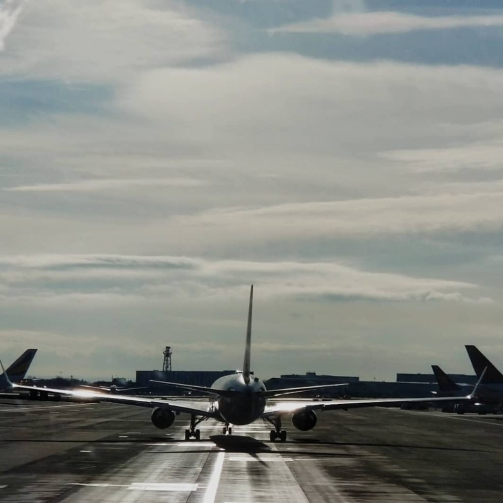 Wish you all a great weekend . #weekend #plane #planeview #traveladdict #travelling #travelphotography #travelgram&hellip;