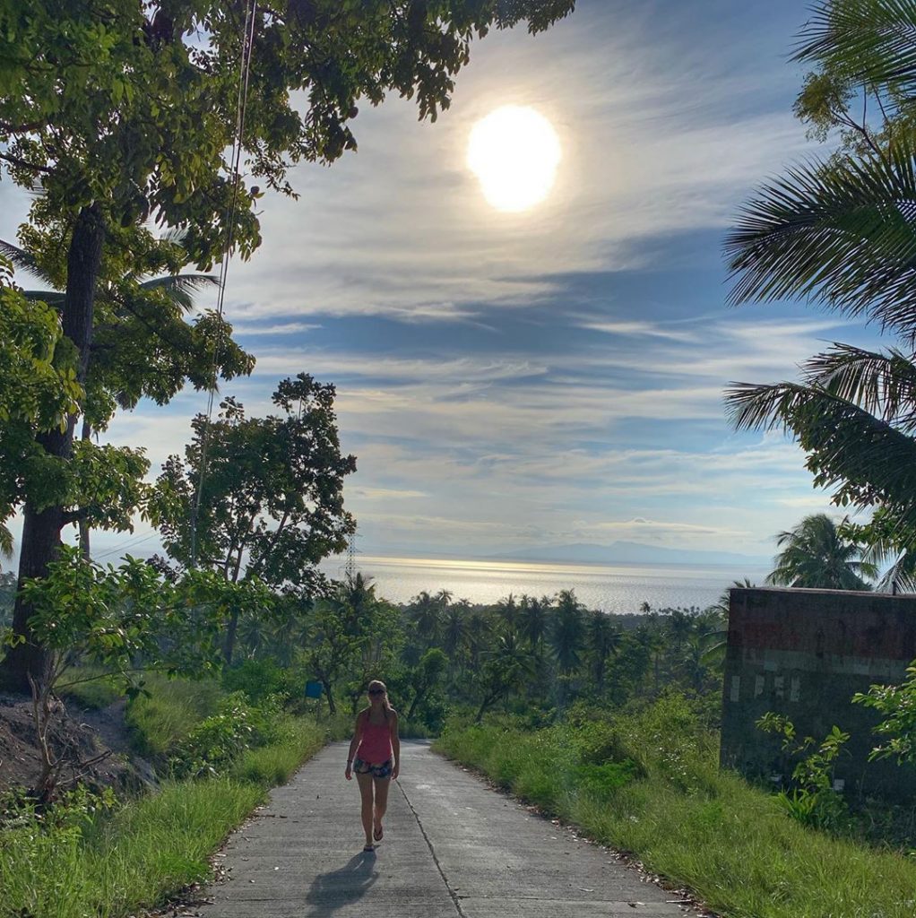 Una carretera cualquiera de este precioso pais #visiting #discovering #philippines #cebuisland #amazingcountry #girltraveler #wanderlust&hellip;