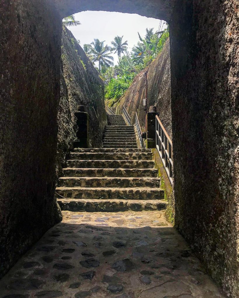 #temple #travel #ancient #steps #paths #art #love #sky #travelphotography #nature #palms #baligasm #instagood #photo&hellip;