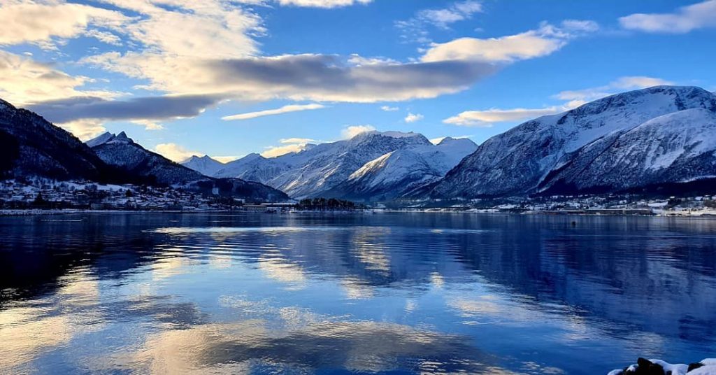 “Be a reflection of what you’d like to see in others! If you want&hellip;