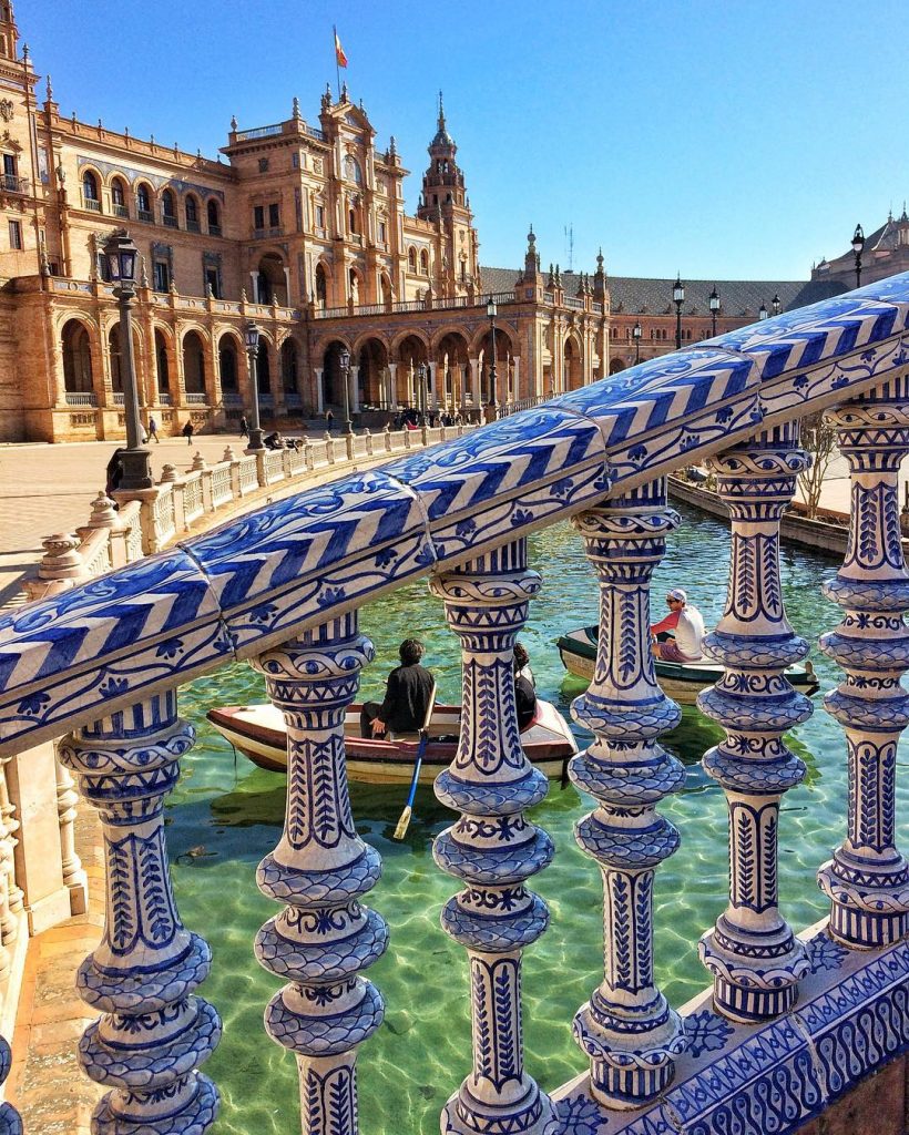 Одна из красивейших ️️ ⠀ Plaza de Espana. #Sevilla ⠀ #living_europe #living_hotels #livingthedream #tour&hellip;