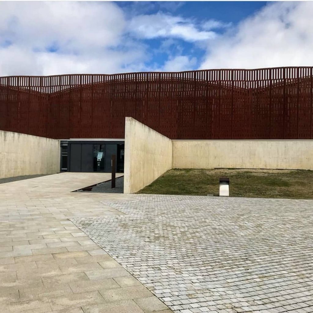 Entrada de Villa Romana de La Olmeda #travelgram #instagramers #travelblogger #travelphotography #palencia #palenciadiferente #palenciamola&hellip;