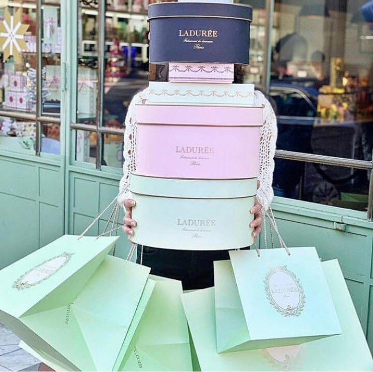 @maisonladuree is a must when visiting Paris. All the delicious macaroons and for my&hellip;