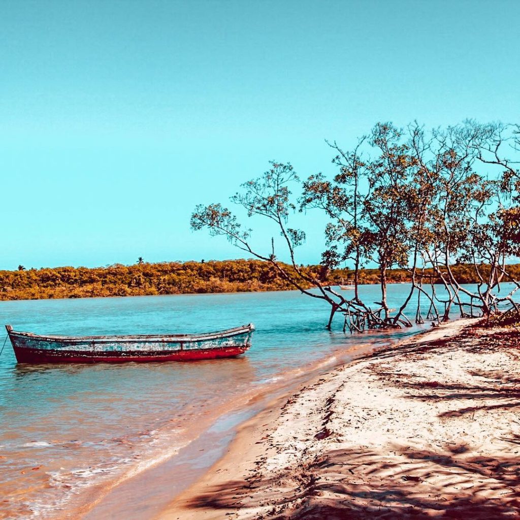 ???????? Não deixe de ir em Corumbau! O meio mais comum de chegar lá&hellip;