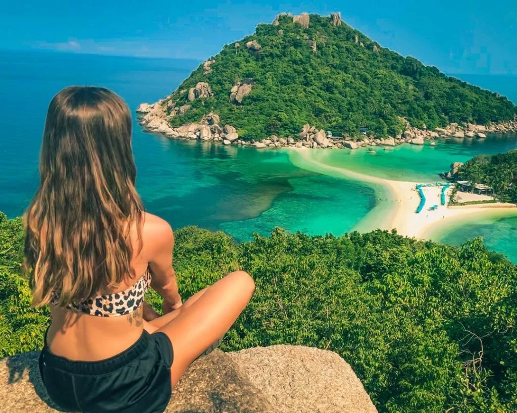 Yesterday we visited Nang Yuan Island and it was unbelievably stunning . . .&hellip;