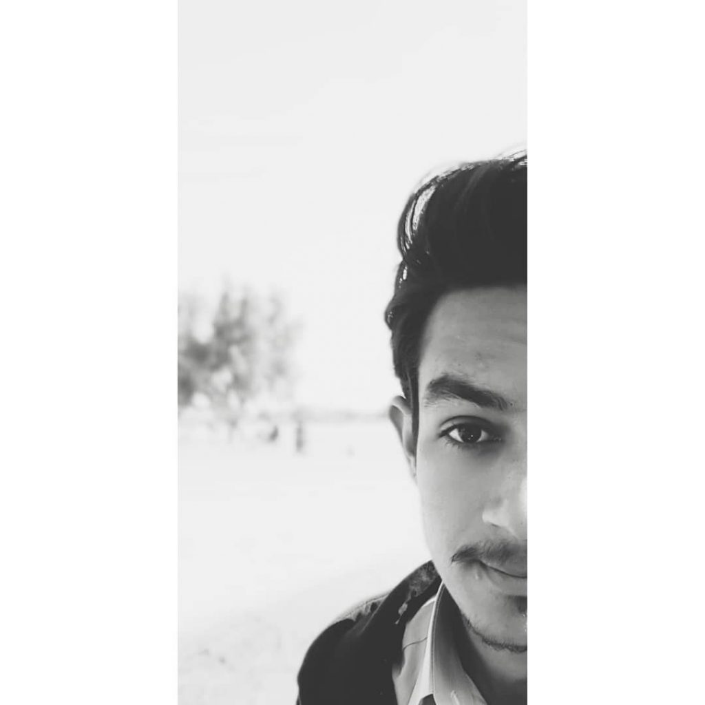 in b/w #naturephoto #main_vision #landscape_captures #awesome_earthpix #natureaddict #rsa_rural #awesomeearth #instanaturelover #earth_deluxe #modellife #moodyports #modelling&hellip;