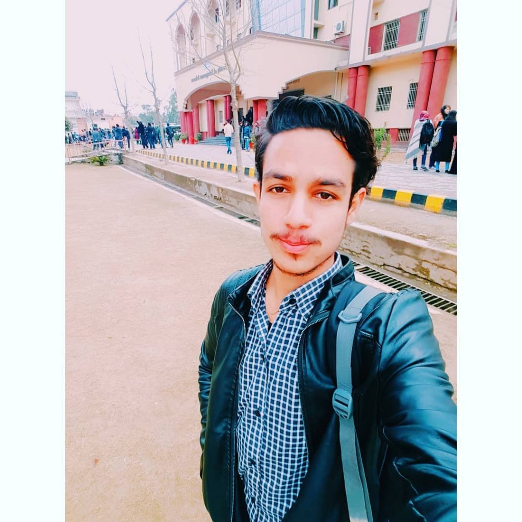 Funny_Chiks???? #naturephoto #main_vision #landscape_captures #awesome_earthpix #natureaddict #rsa_rural #awesomeearth #instanaturelover #earth_deluxe #modellife #moodyports #modelling #fitmodel&hellip;