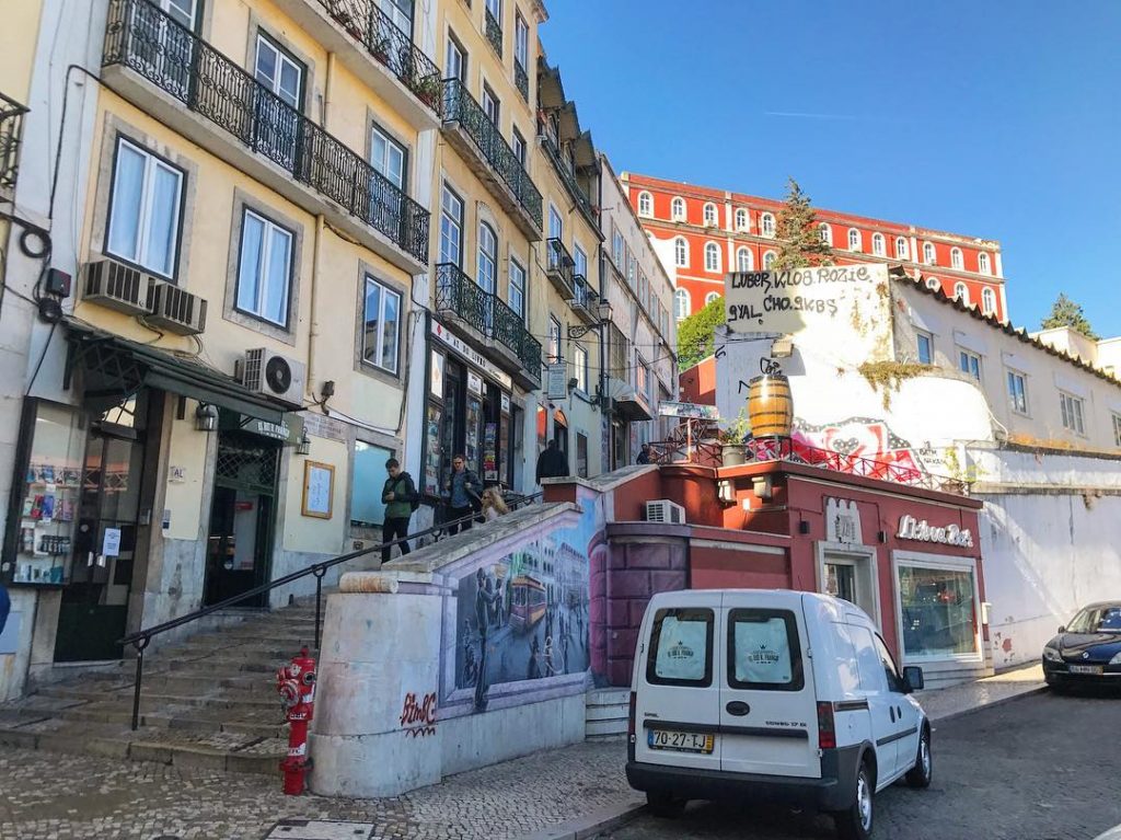 #lisbon #portugal #葡萄牙 #lisbonportugal #travel #backpackers #adventuretime #背包客 #igersportugal #igerportugal #iamtb #travelrepost #bnesimppl #portugaltravel&hellip;