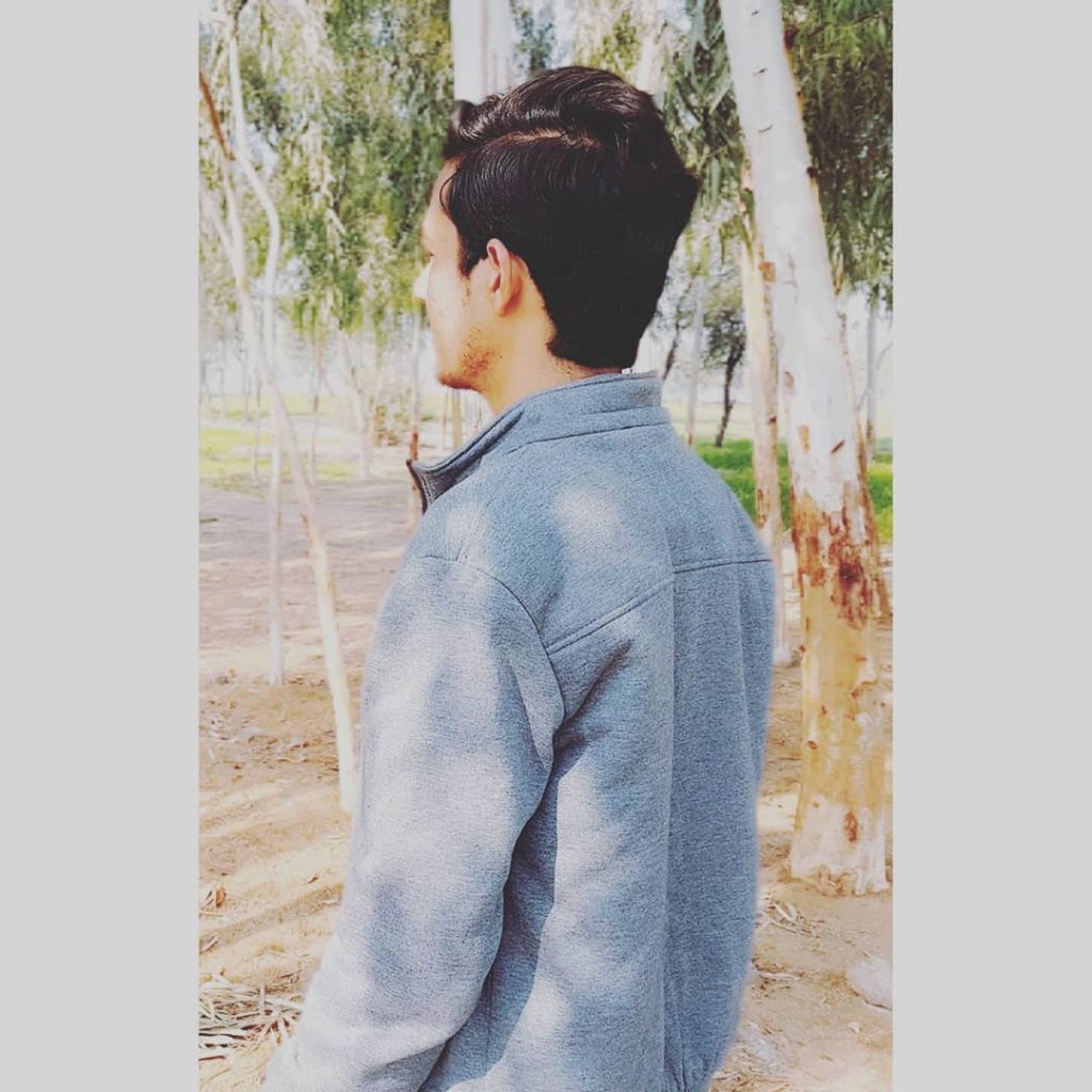 میں نے لہجوں کا کرب جھیلا ہے اپ درد کی بات کرتے ہو۔۔ #naturephoto&hellip;