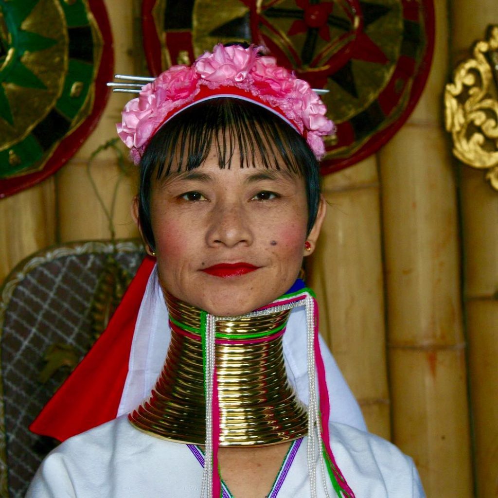 DONNE NEL MONDO Ho incontrato questo donna durante il mio viaggio in Birmania. La&hellip;