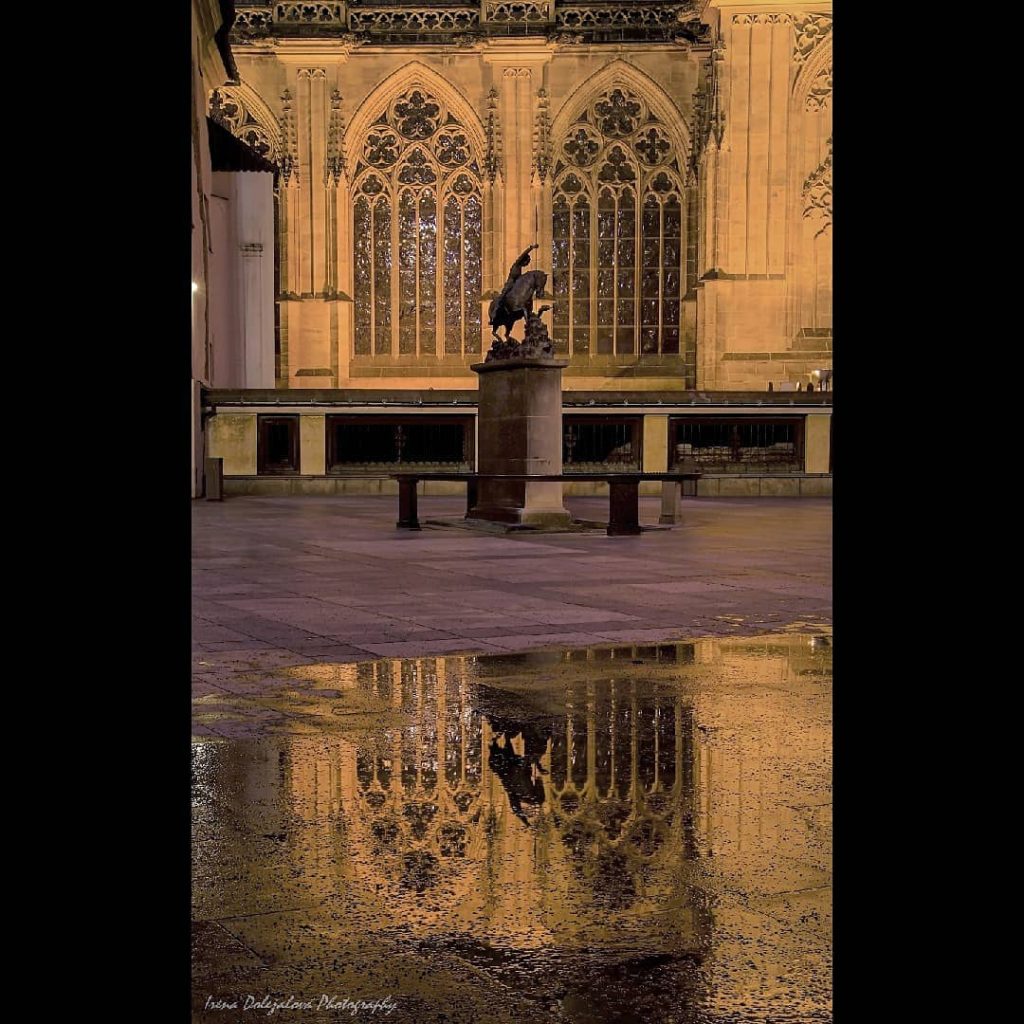 zrcadlení… wonderful_prague #europestyle_czechrepublic #toppraguephoto #kings_hdr #visitcz #visitprague #canonczsk #discovery_earthpix #discovery #topeuropephoto #citybestpics #travelmore #naturelsapparel&hellip;