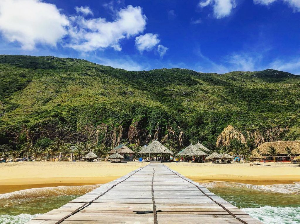 Beautiful place!!! People called it the ???????? Maldives of Vietnam #nature #mountains #vietnam #maldives&hellip;