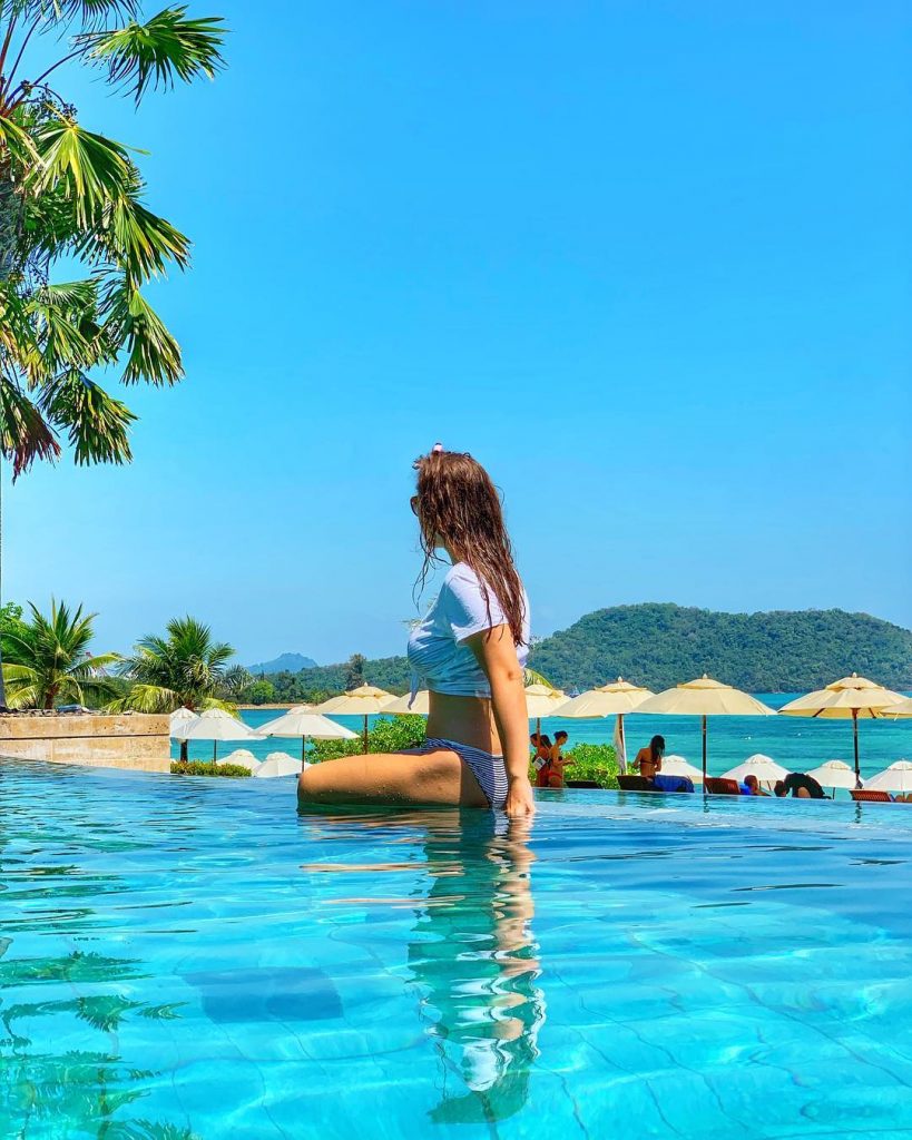 Such a piece of #phuket #phuketthailand #pullmanphuket #pullmanphuketarcadia #thailand #thailandtravel #girlsborntravel #travel #traveler #thewanderingtourist&hellip;