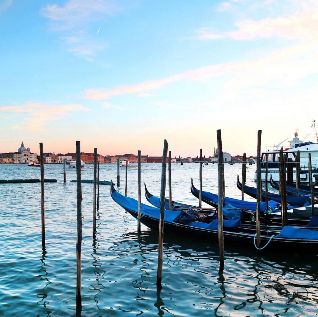 Venice is known as one of the most romantic places in the world! Where&hellip;