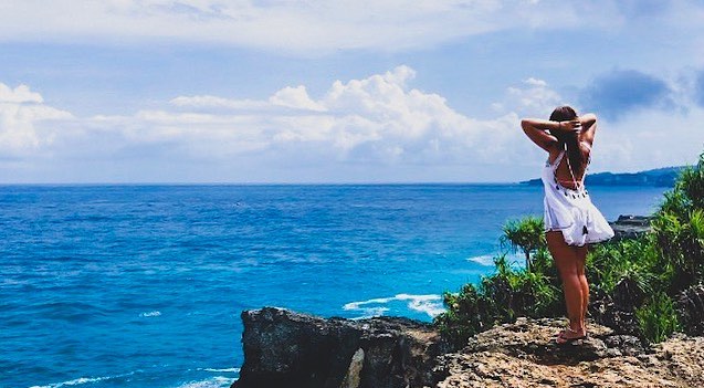 The world is so pretty! #nusaceningan #nusapenidaisland #indonesia #world #travelblogger #travelling #backpacking #viewpoint #bnesimppl