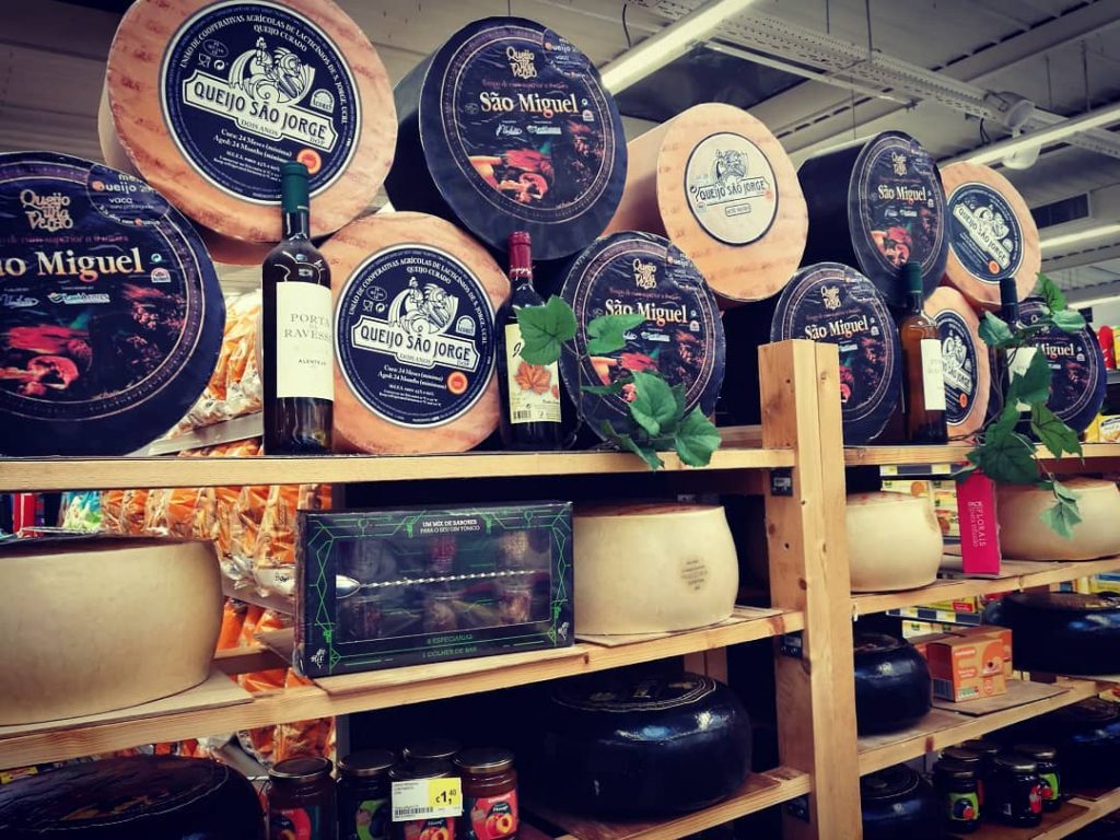 #quintadoconde #portugal #queso #cheese #travelvlog #travelers #szili_furgonnal_vlog #traveller #travelinsta #travelphoto #travelgram #travelblogger #travelphotography #trip&hellip;