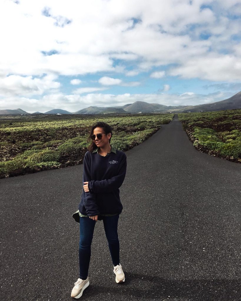 Caminos infinitos . . . . #lanzarote #lanzaroteisland #lanzarote2018 #islascanarias #exploringtheglobe #theblogwanderer #nomad #explorer&hellip;