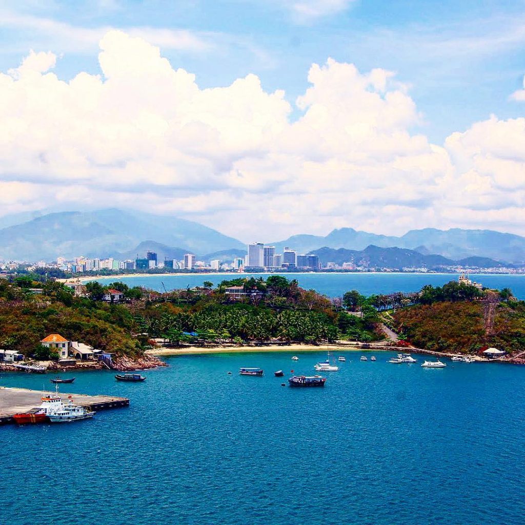 Nha Trang beaches #asia #nhatrang #vietnam #bnesimppl #sea #nature #naturephotography #travel #destination #travelphotography #travelblogger&hellip;