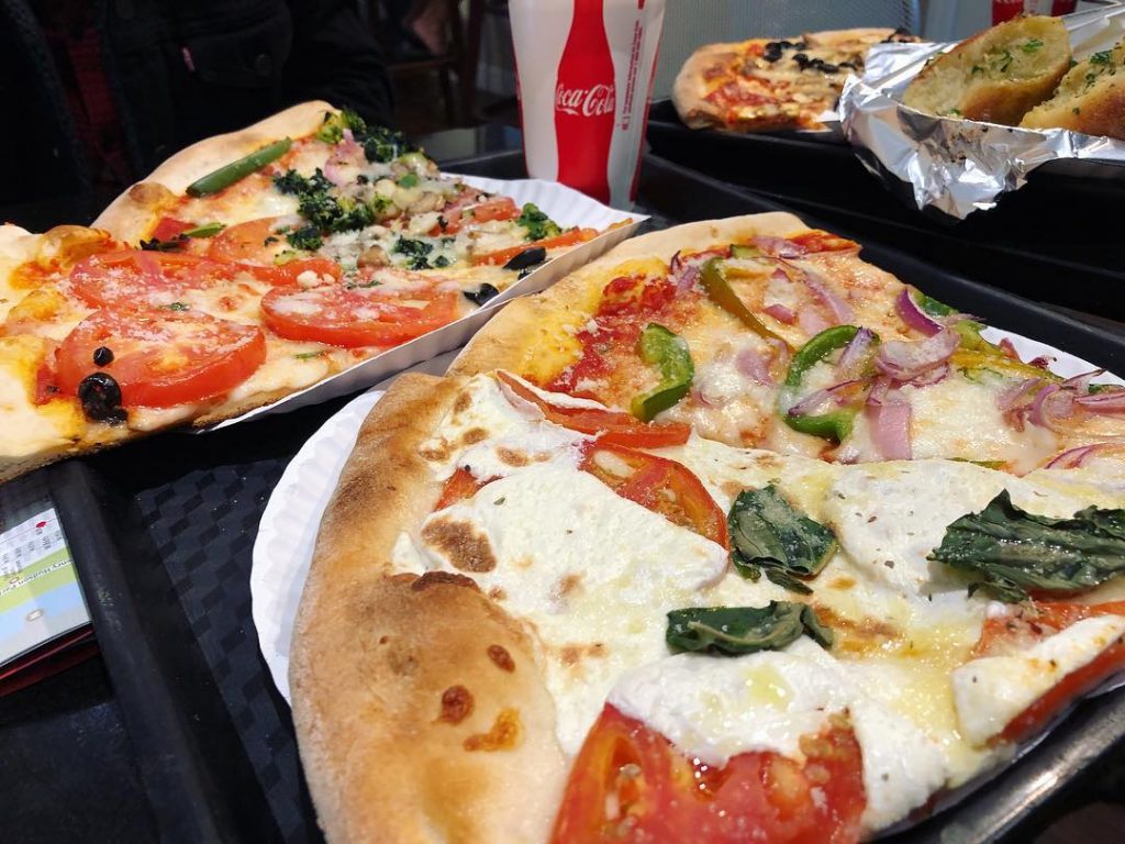 Estou a salivar só de me lembrar destas pizzas???????? . . . #asviagensdabé #ilovetravel&hellip;