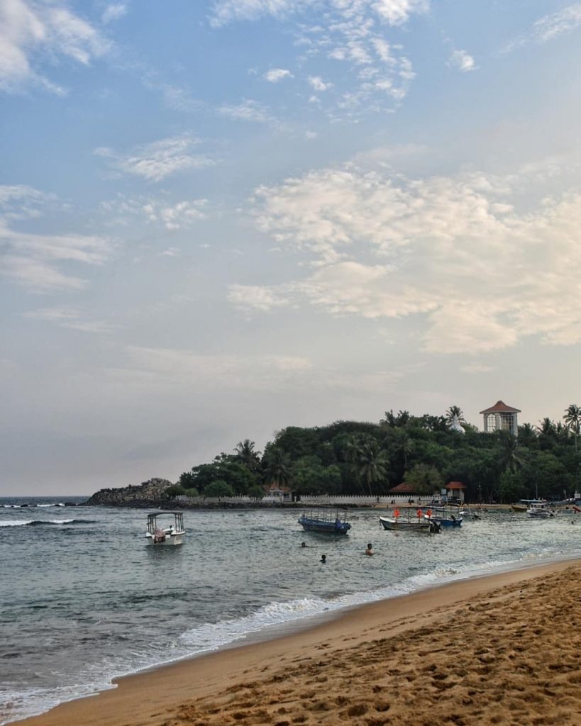 Unawatuna ???????? #srilanka #galle #unawatuna #Beach #풍경 #바다