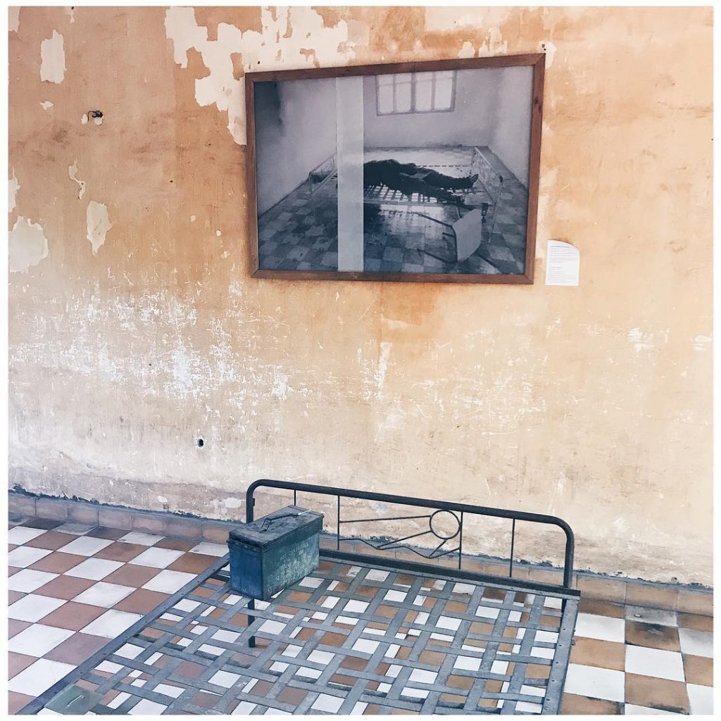 ᴷᴬᴹᴮᴼᴰˢᶜᴴᴬ⠀ ↠⠀⠀⠀⠀⠀ ↠ ᴾᴴᴼᴹ ᴾᴱᴺᴴ⠀ .⠀⠀ .⠀⠀ Das S21 Gefängnis in Phnom Penh ⠀&hellip;