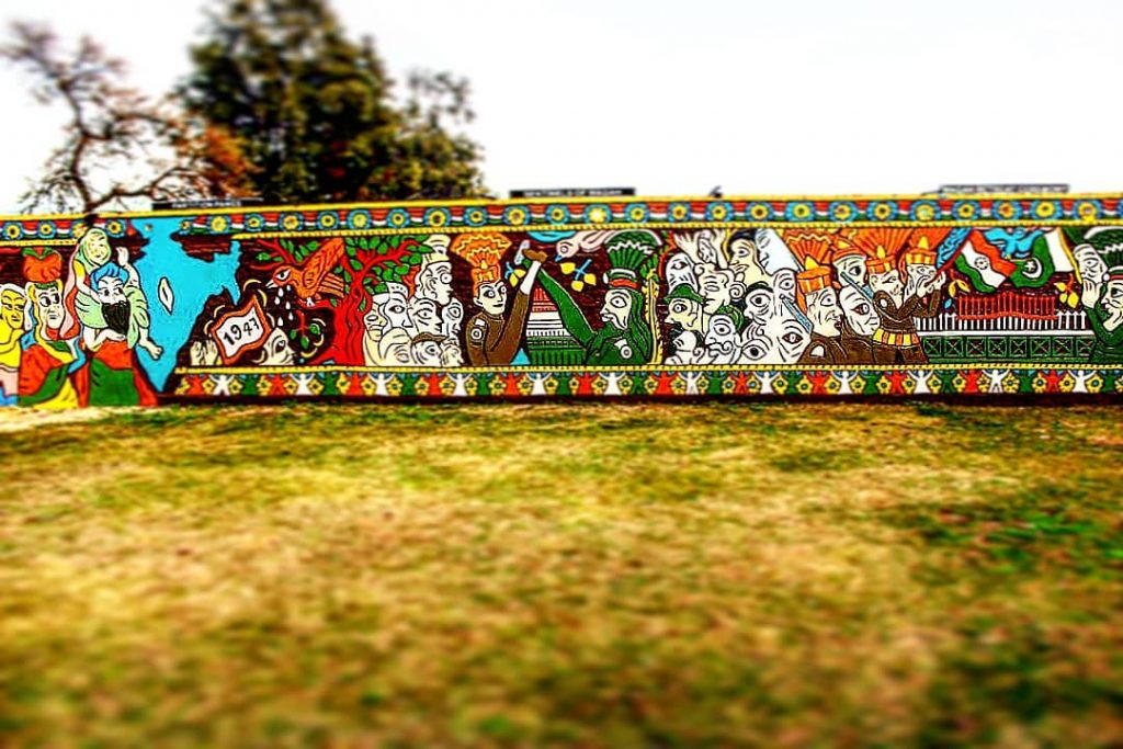 ???????? walls of stories ???????? . . #amritsar #night #nightphotography #TravelTheWorld #ShareTravelPics #WorldExplorer #TravelBug&hellip;