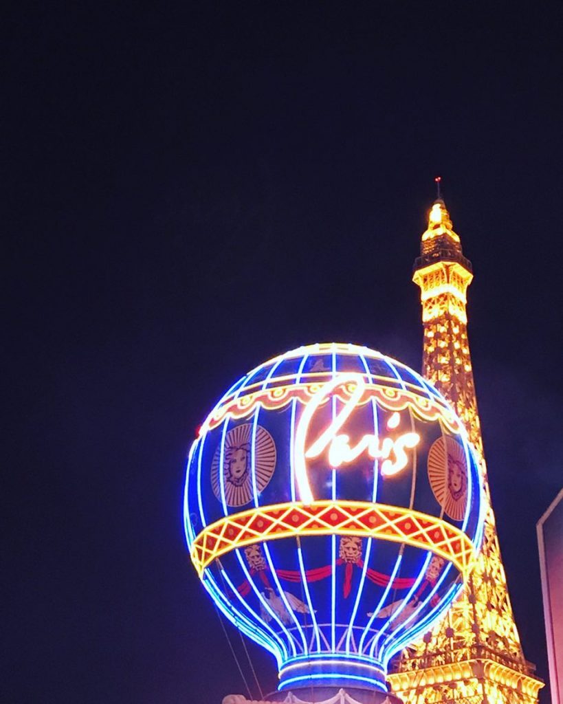 Las Vegas #nofilter #lasvegas #paris #lux #led #colour #toureiffel #travel #travelblogger #travelphotography #picoftheday #instagood&hellip;