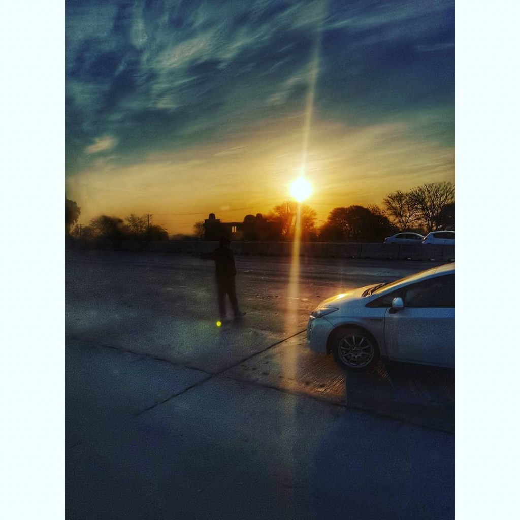 اسلام آباد کی گلیوں میں سورج کی پہلی کرنوں کے ساتھ صبح کا آغاز&hellip;