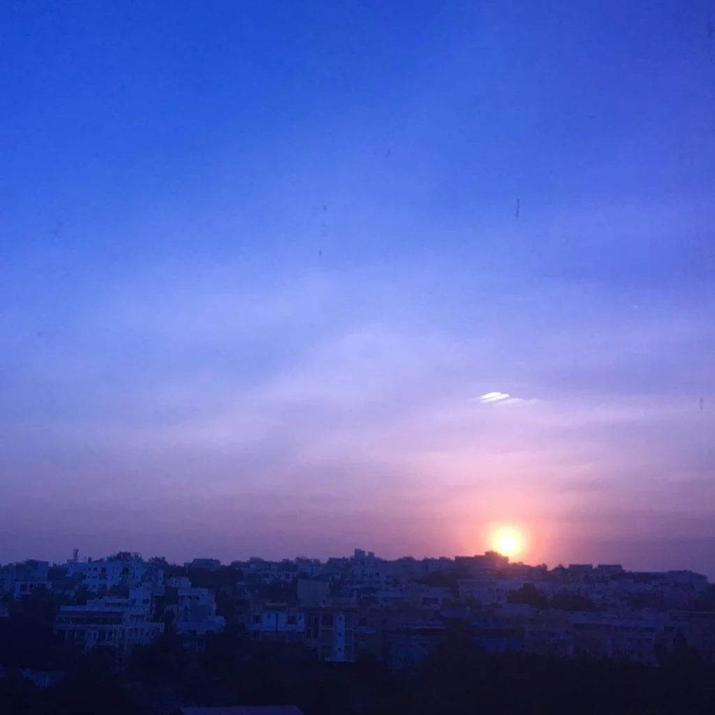 Sunset . . #sunset #hyderabad #photooftheday #photography #nature #naturephotography #naturelovers #wonderlust #incridableindia #sky #photographers_of_india&hellip;