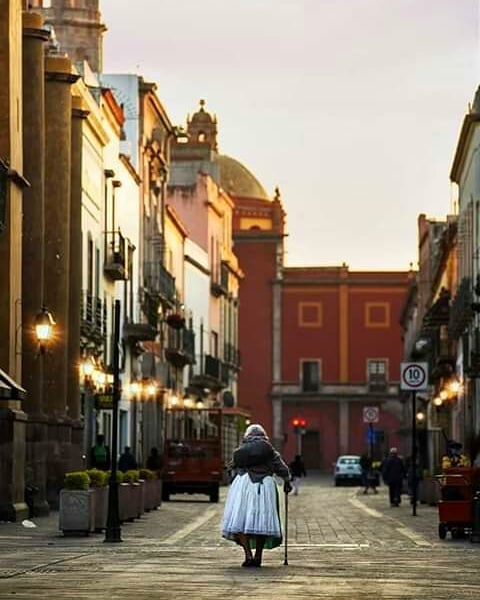 Una dama. Esta toma sólo dice una México . #traveladdict #travelblog #travelers #traveller #travelphoto&hellip;