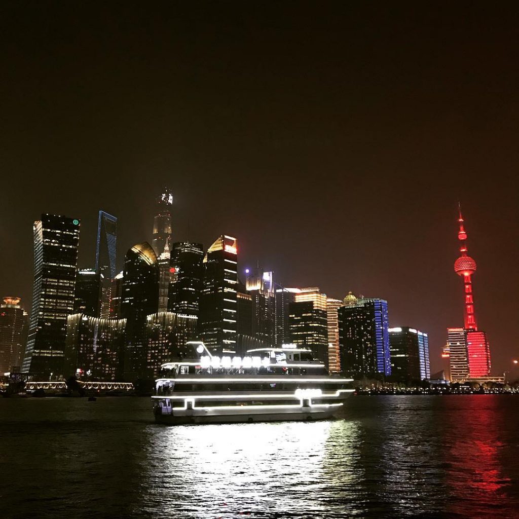 First sight breath-taking Окутывает дурманом с первого взгляда