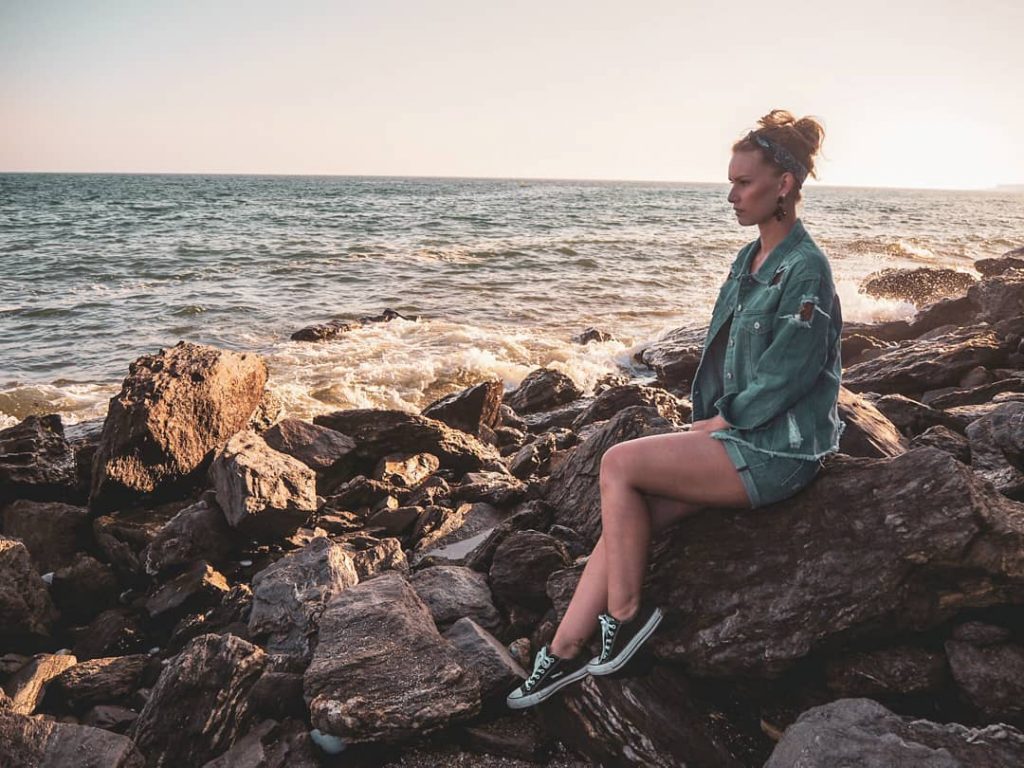 denim friday. . . #friyay #denimjacket #denim #todayimwearing #jeans #ootd #outfitoftheday #lookoftheday #fashion #fashiongram&hellip;