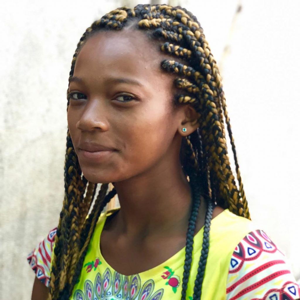Questa ragazza l’ho incontrata in un piccolissimo paesino del madagascar. Dopo averla fotografata l’ho…