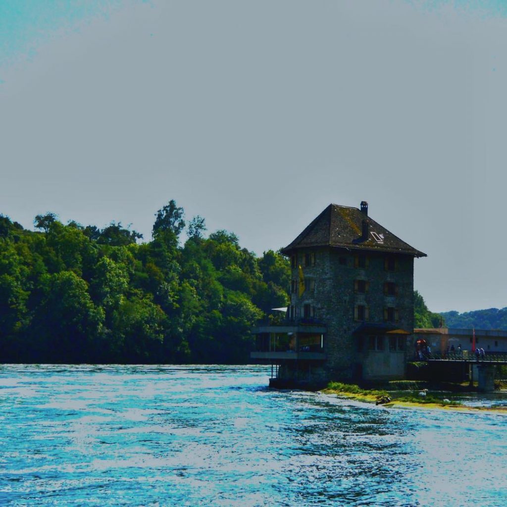 #fotartplgz #traveldestinations_ig #bnesimppl Edited with: @carbonblackandwhite _ #travel #traveling #vacation #visiting #instatravel #instago #instagood&hellip;