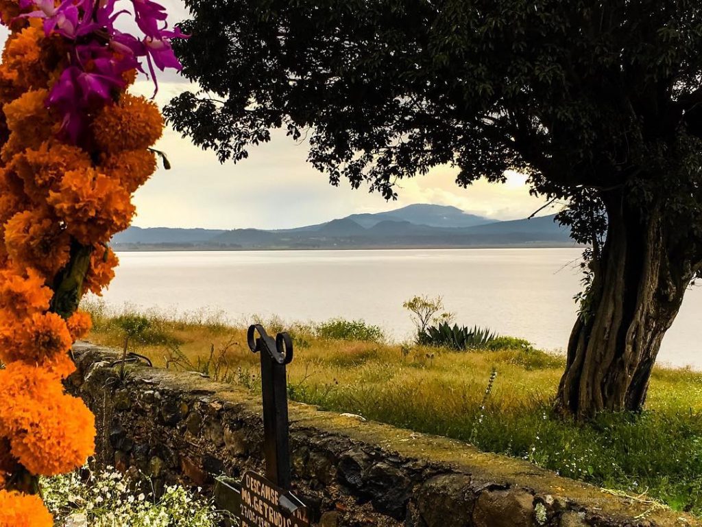 Isla Pacanda , Pátzcuaro, Michoacán, México #islapacanda #patzcuaro #landscape #mextagram #coloresdemexico #mexicoesmagia #capturamexico #igersmichoacan&hellip;