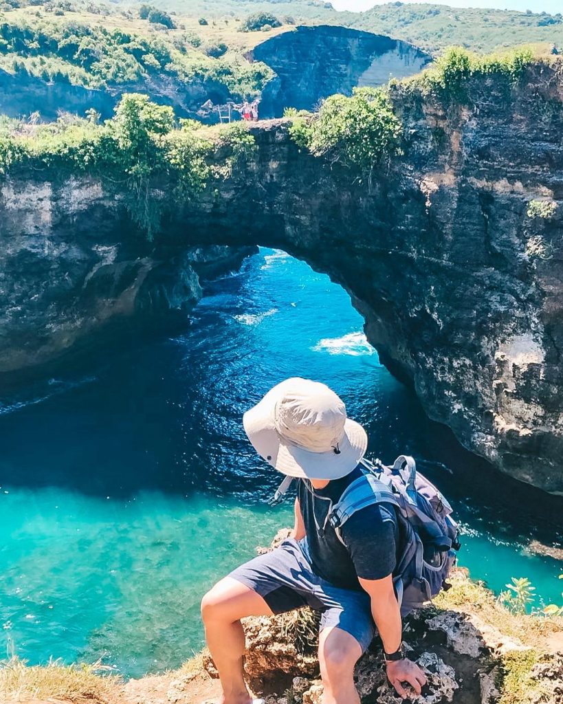 Broken Beach ⁣ ⁣ ⁣⁣ #traveling #travelers #travelbug #travelholic #travelgram #travelinggram #travelphotography #exploring #explorer&hellip;