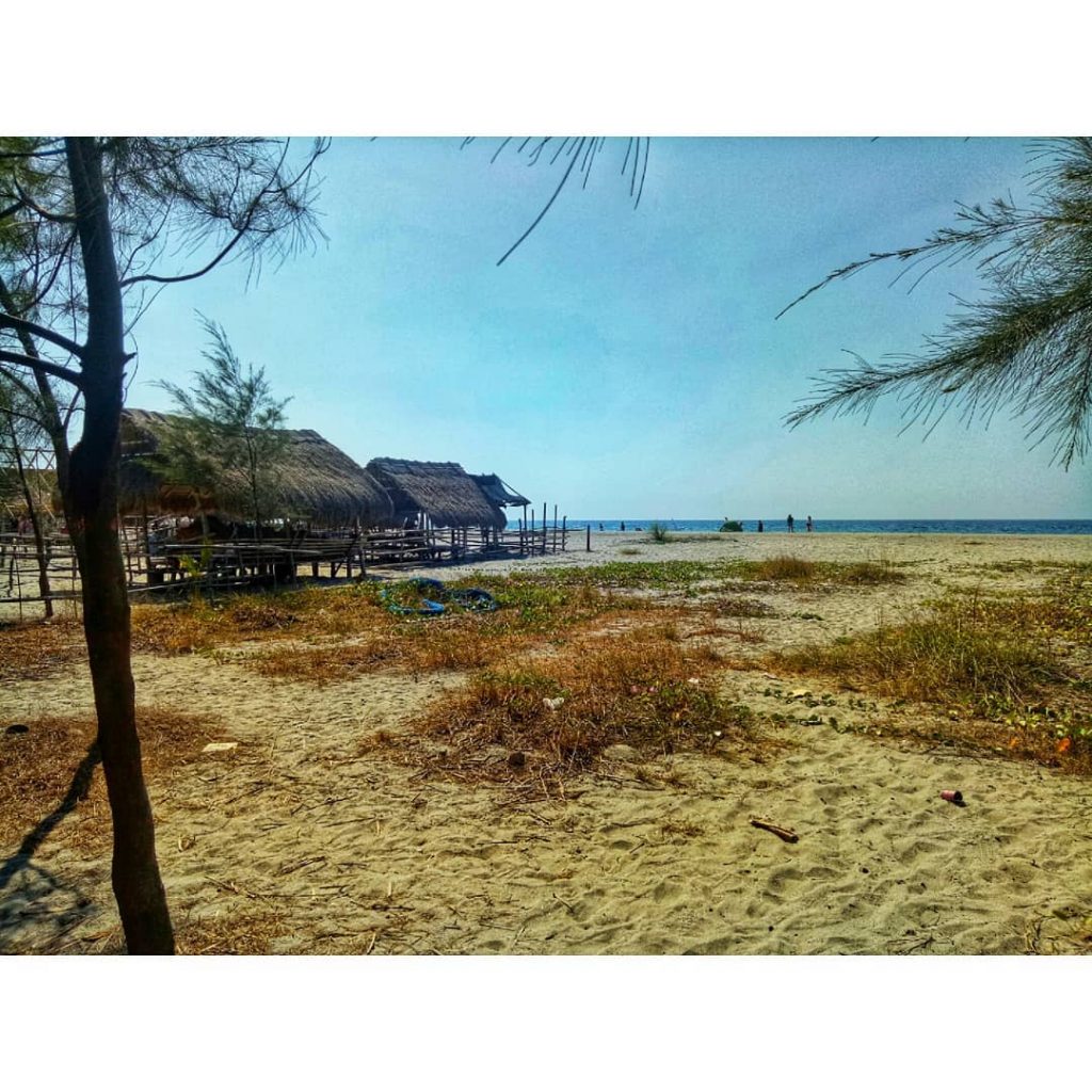 huts! #lifeadventure #lovinglife #lovenature #travelgoals #travelblogger #travelstories #travel #travelgram #destination #traveltheworld #beautifuldestinations #worldtraveler #beautifulplaces&hellip;