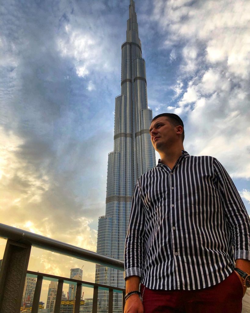 Take only memories, leave only footprints.! #burjkhalifa Discover the Burj Khalifa – the world’s&hellip;